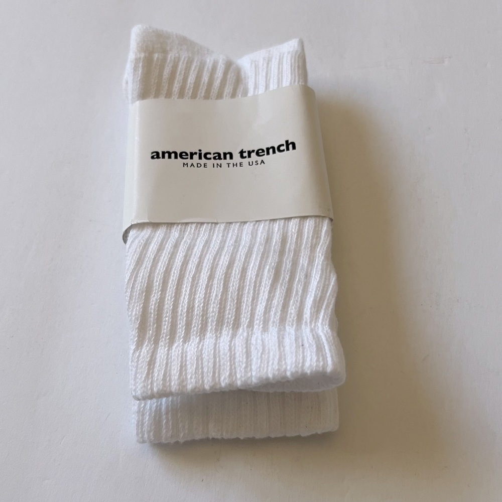 AMERICAN TRENCH SOLID CREW SOCKS WHITE OS NWT